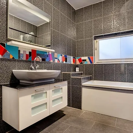 Private Lift, Indoor Terrace With Bosphorous View 185sqm At Galata Appartement