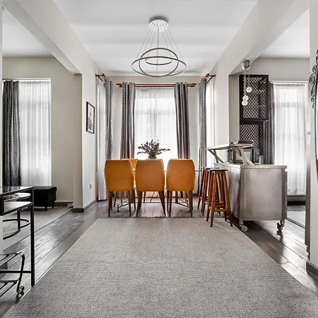 Private Lift, Indoor Terrace With Bosphorous View 185sqm At Galata Appartement Istanboel
